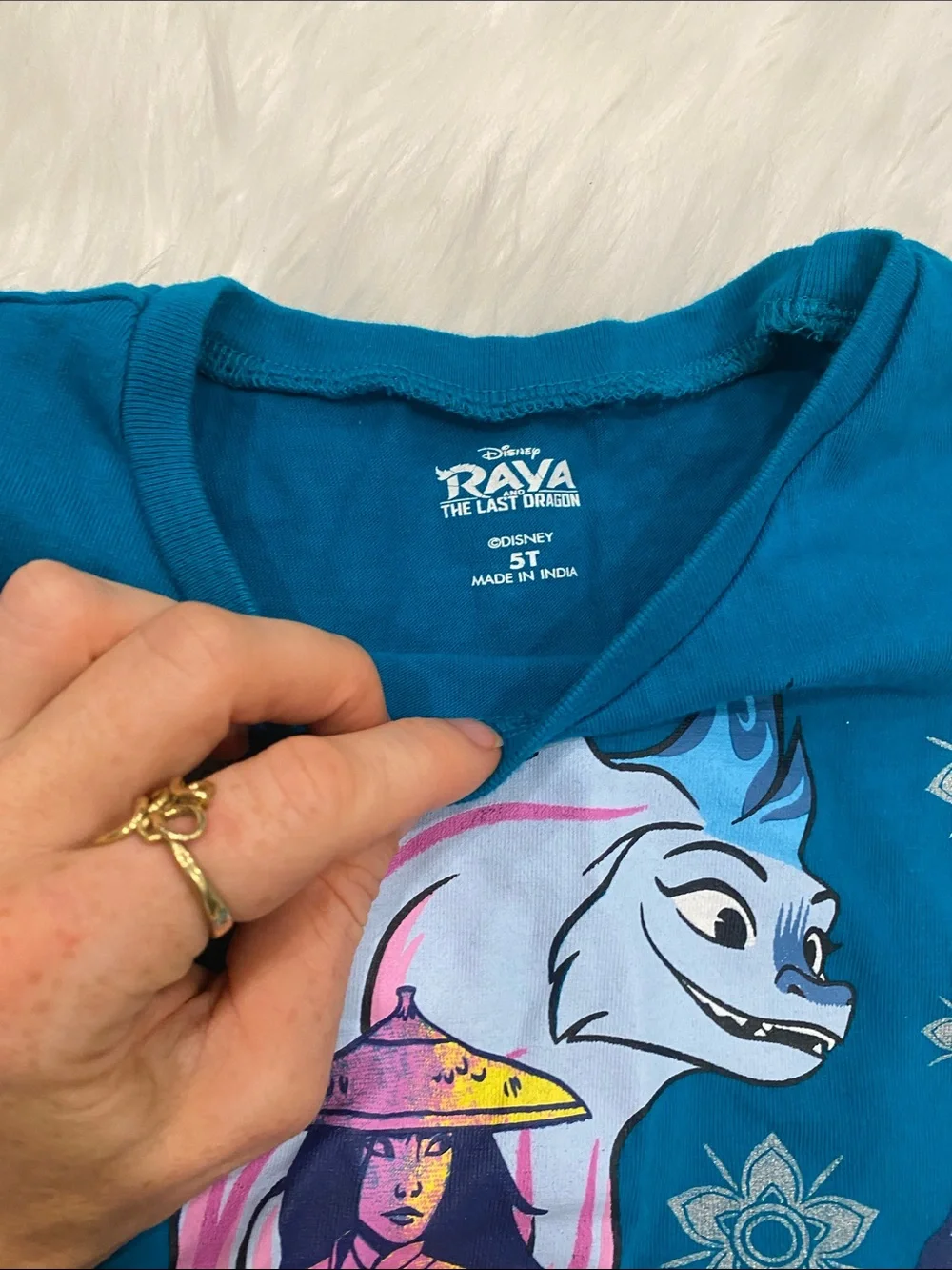 Kids Peach Converse 5T Zip-Up Hoodie & Teal Raya Graphic Tee